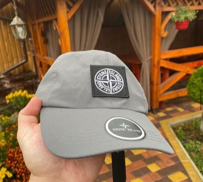 Нейлонові кепки Stone Island