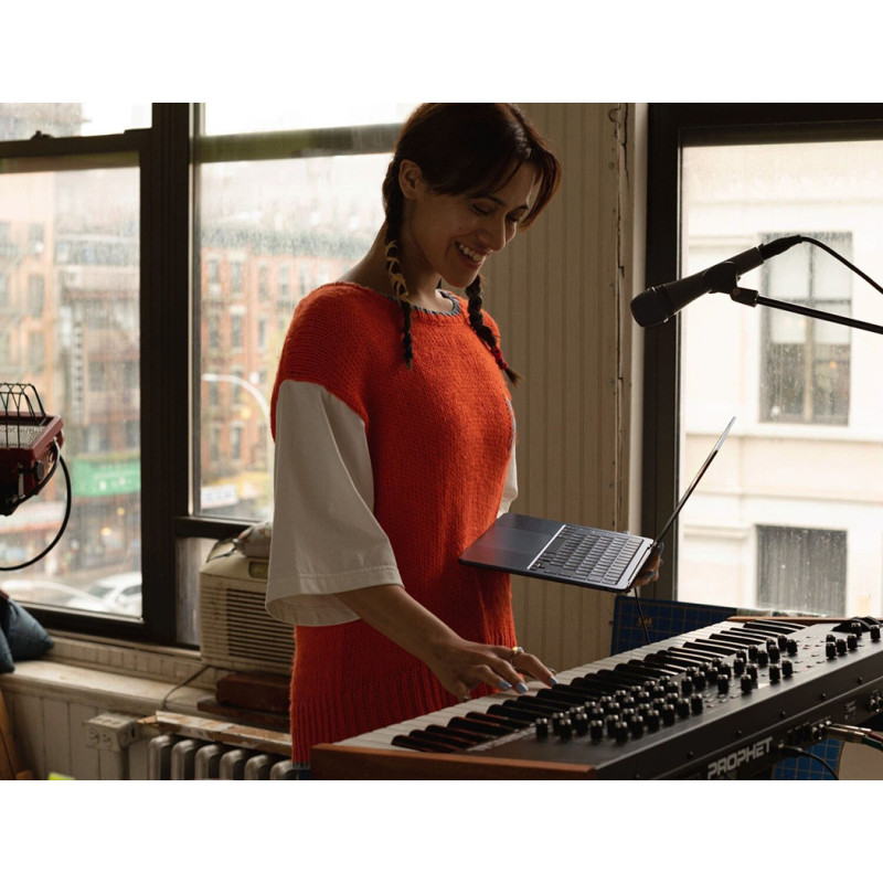 Ноутбук APPLE MacBook Air 13" M2 16/256GB Midnight